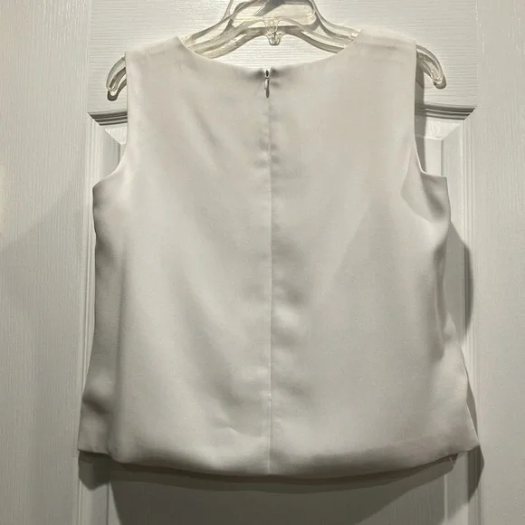 Woman’s jacket with blouse - Picture 4 of 5
